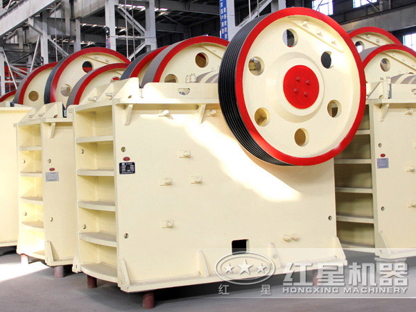 石塊破碎機